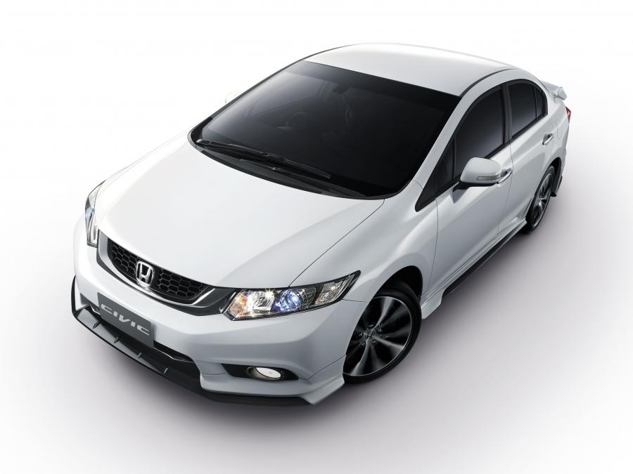  Honda Civic Sedan Sport 2013 года  (TH) (фото 3 из 5)